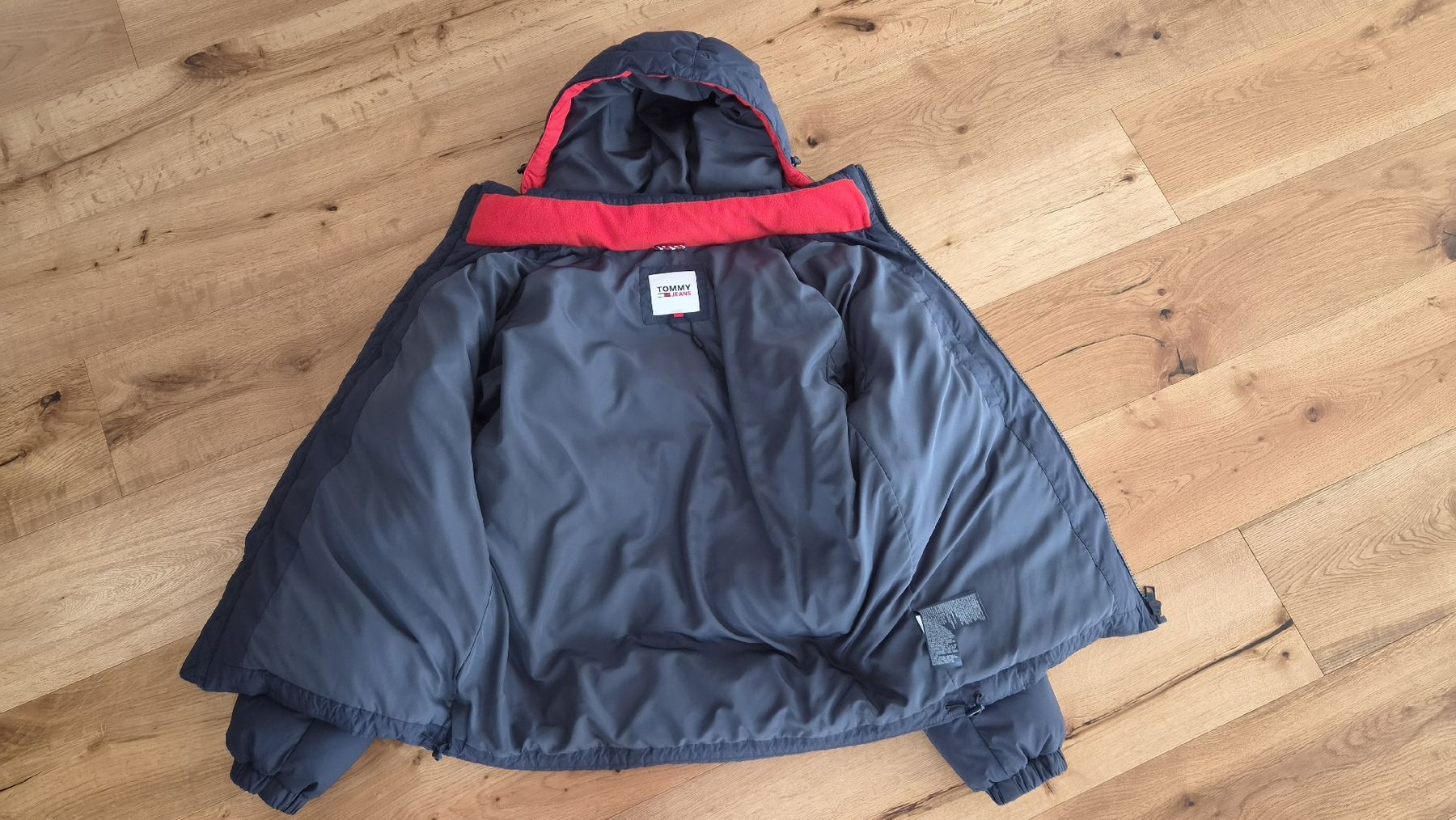 Tommy Hilfiger Giacche & Cappotti: Winterjacke TOMMY HILFIGER, M – Usato da Frasnacht venduto da MiraBelle79 1