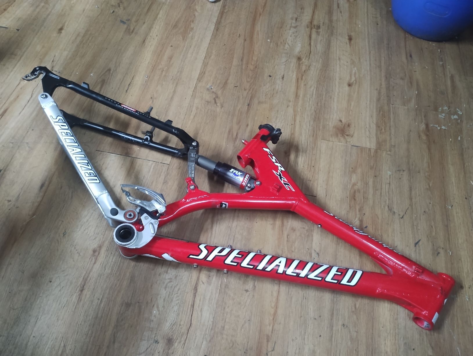 Pezzi di ricambio: Specialized FSR XC Mtb Rahme 26" – Usato da Oetwil am See venduto da Kukuxumusu