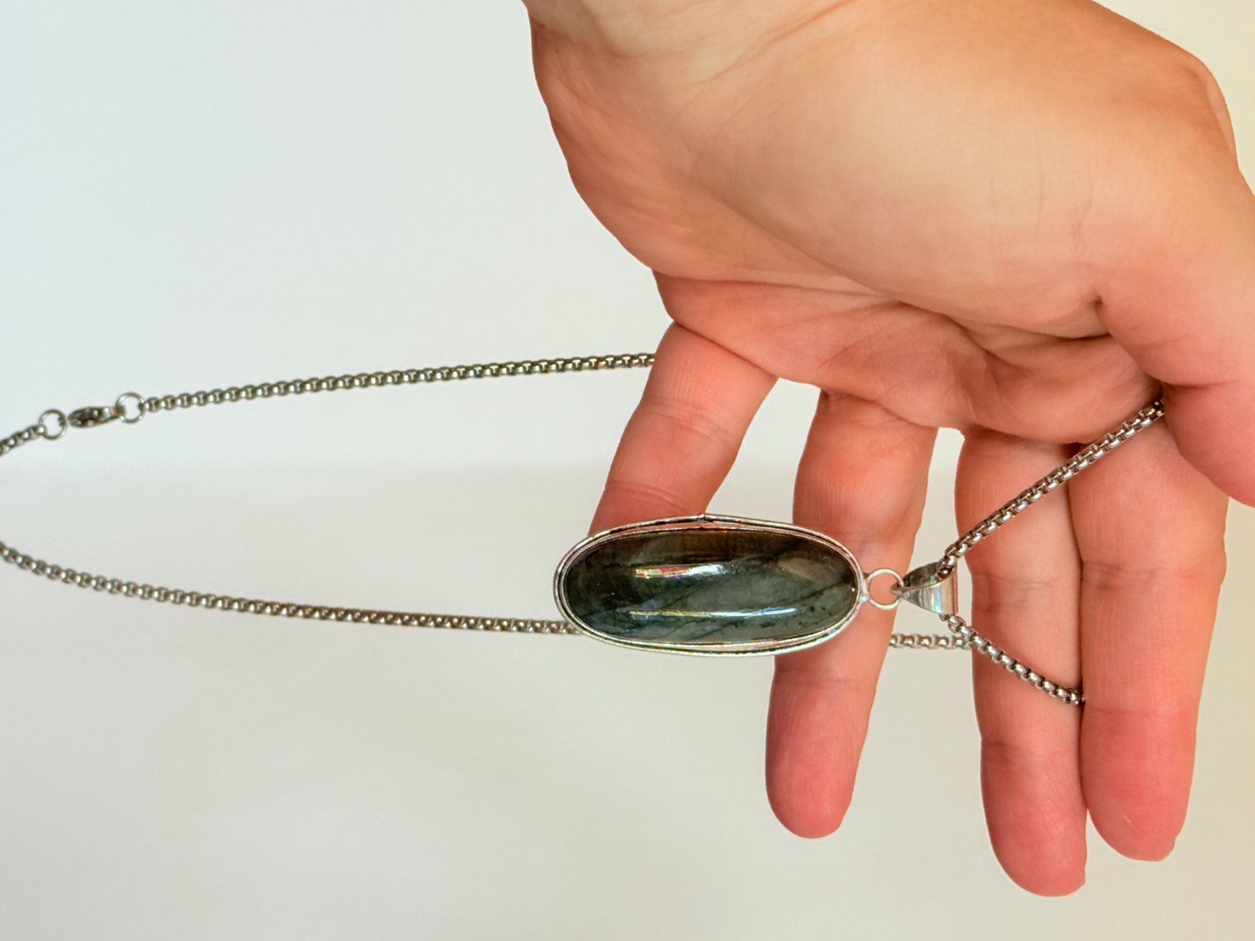 Ketten: Collier avec labradorite - Élégant & Naturel! – Neu und originalverpackt aus Genève von AWWA 7