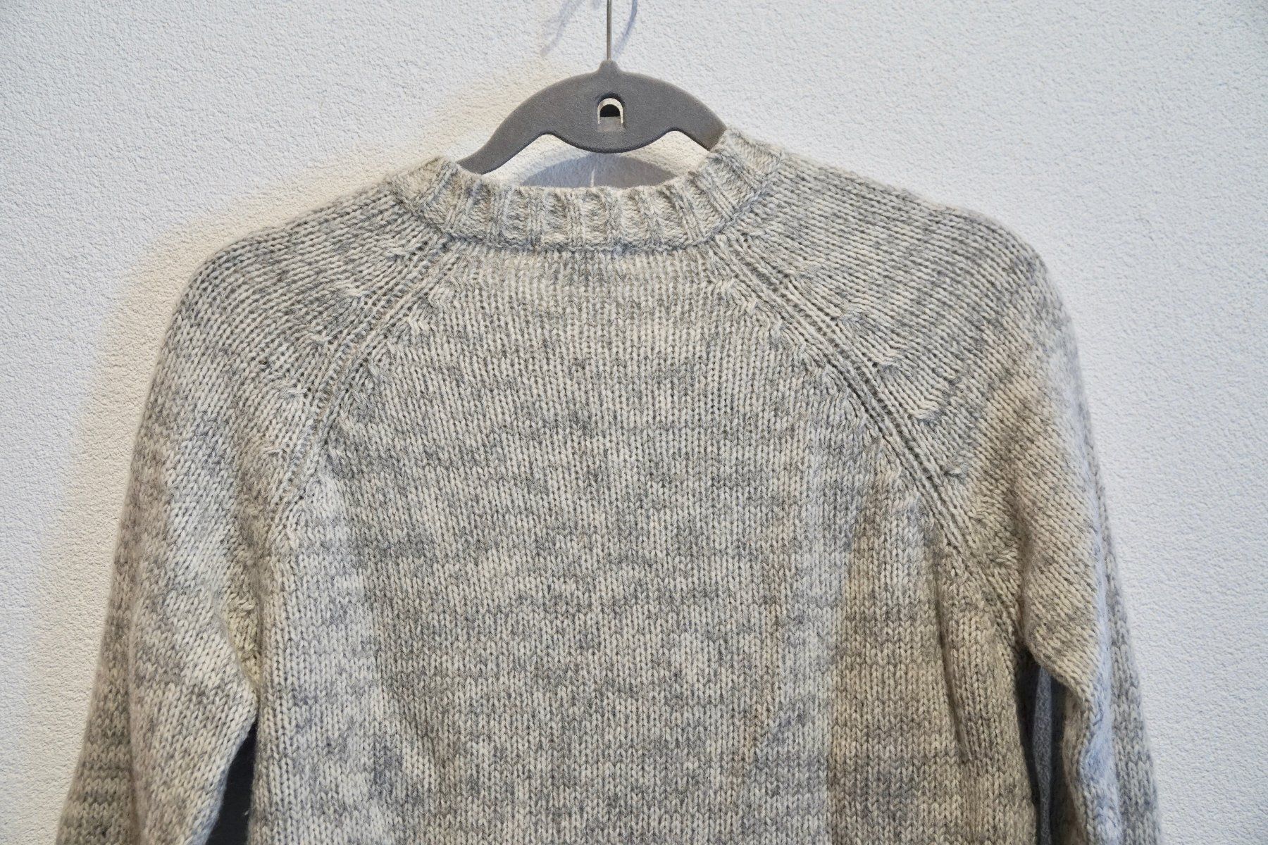 Pullover & Sweatshirts: SOFT GREY - Laine d'Agneau - Pull Gris - 38 – Gebraucht aus Haute-Nendaz von Violette123 4