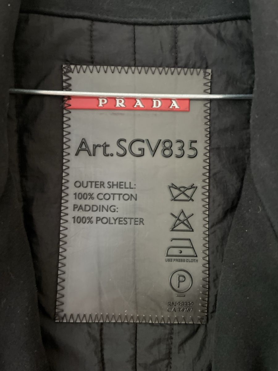 Prada Cappotti: Prada schwarzer Moleskin Mantel – Usato da Basel venduto da mattt 2