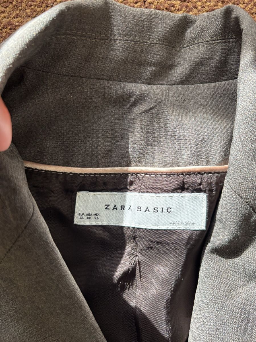 Zara Completi: Zara blazer – Usato da Confignon venduto da Second_Hand_Ch 5