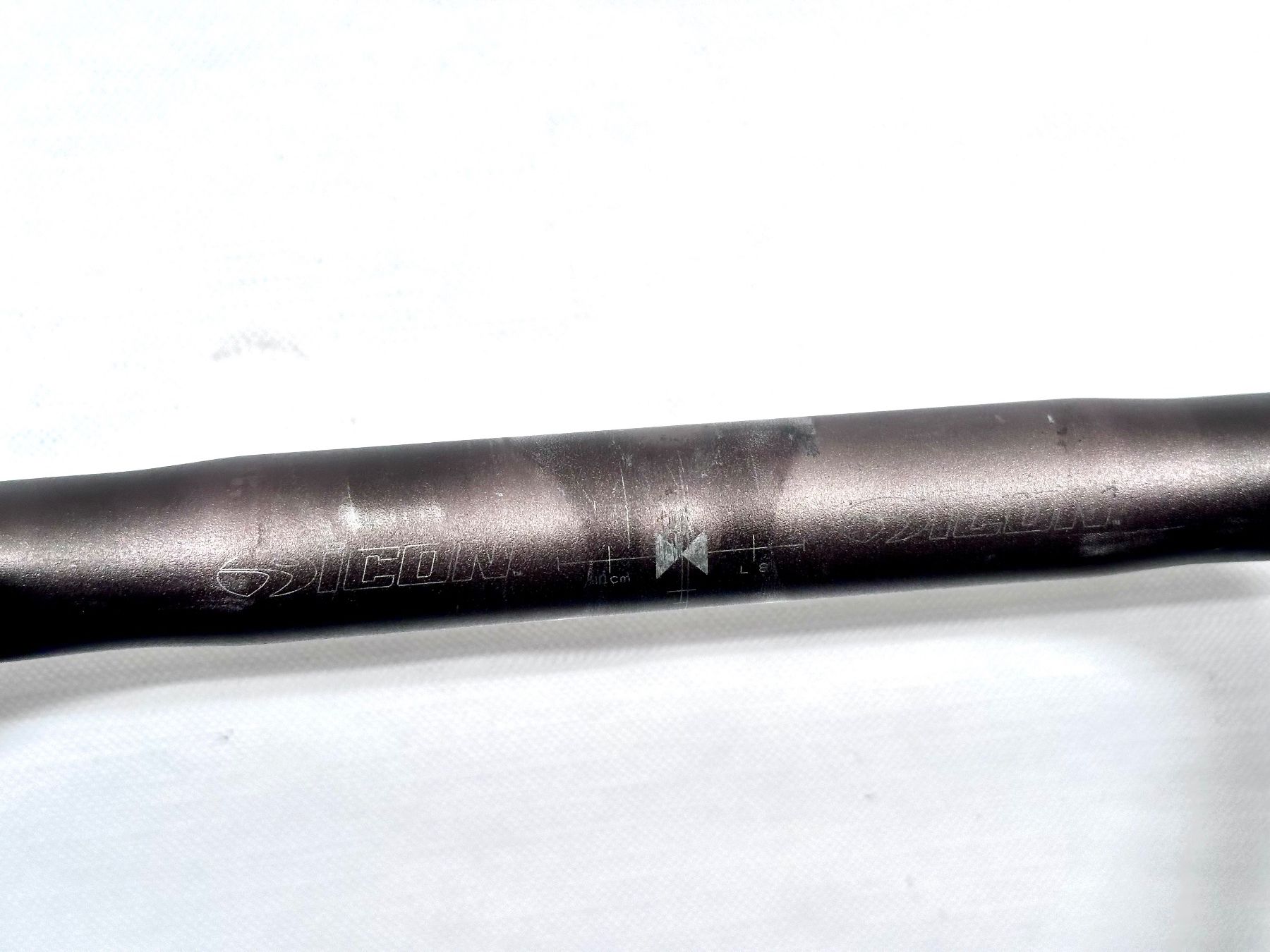 Ersatzteile: ICON graphite Rennvelo Lenker 42cm / 26.0mm – Gebraucht aus Luzern von bikeandbeltcom