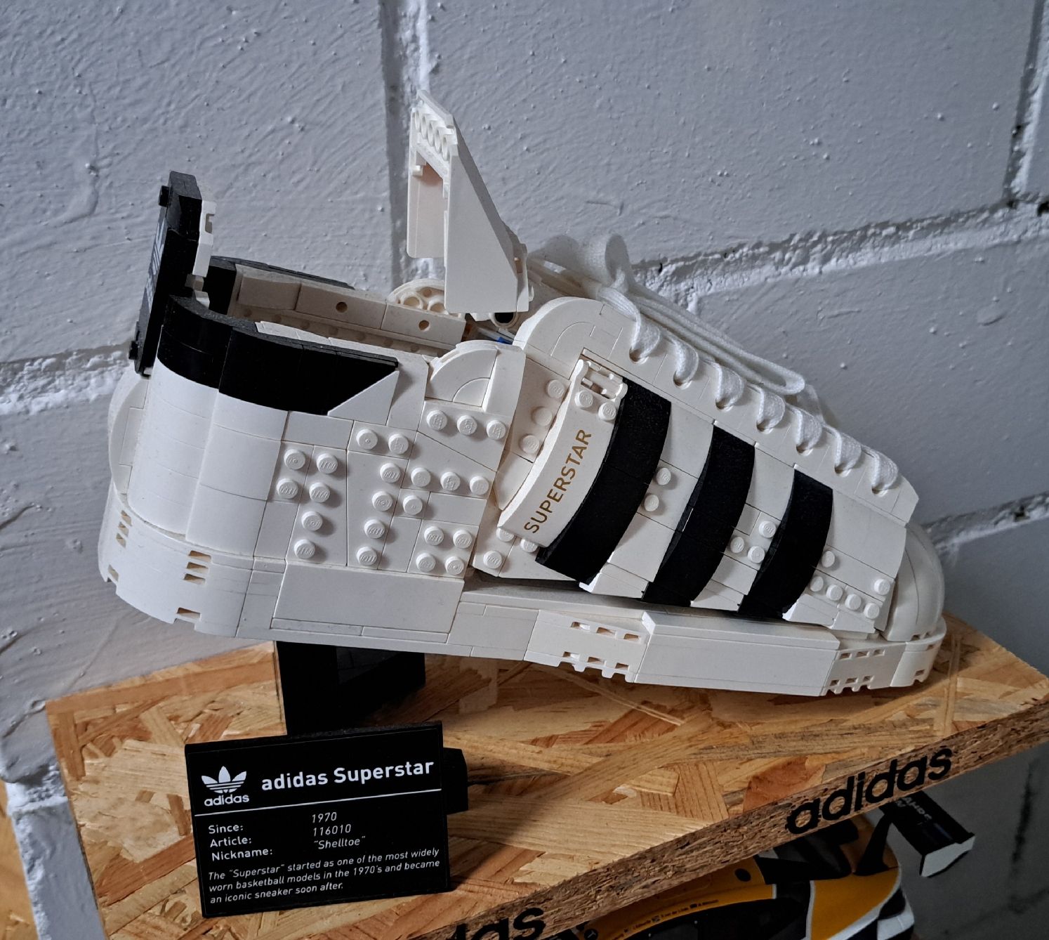 Kit di modellismo & Modellini statici: LEGO Adidas Superstar – Usato da Ramsen venduto da abtaudi