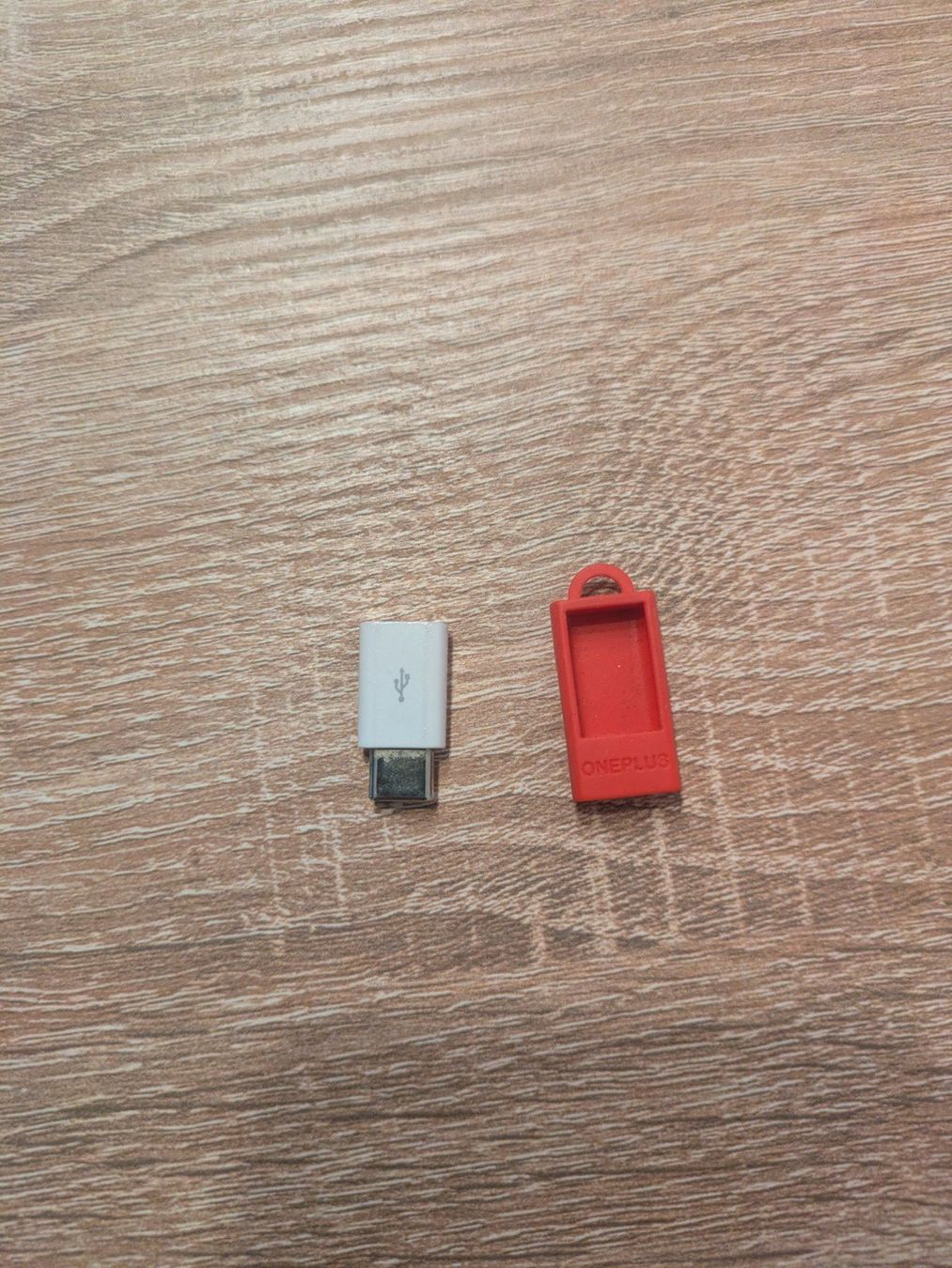 Unità & Adattatore: Original OnePlus One OTG Adapter Micro USB – Usato da Losone venduto da AlpineLayer 2