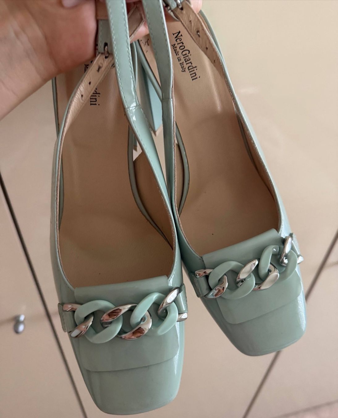 Scarpe da donna: Chaussures – Usato da Delémont venduto da tyt_6hqs