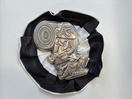 Zugsplakette Silber 2021 der Basler Fasnacht