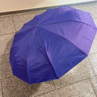 Neuwertiger Regenschirm starke konstruktion Top Zustand!