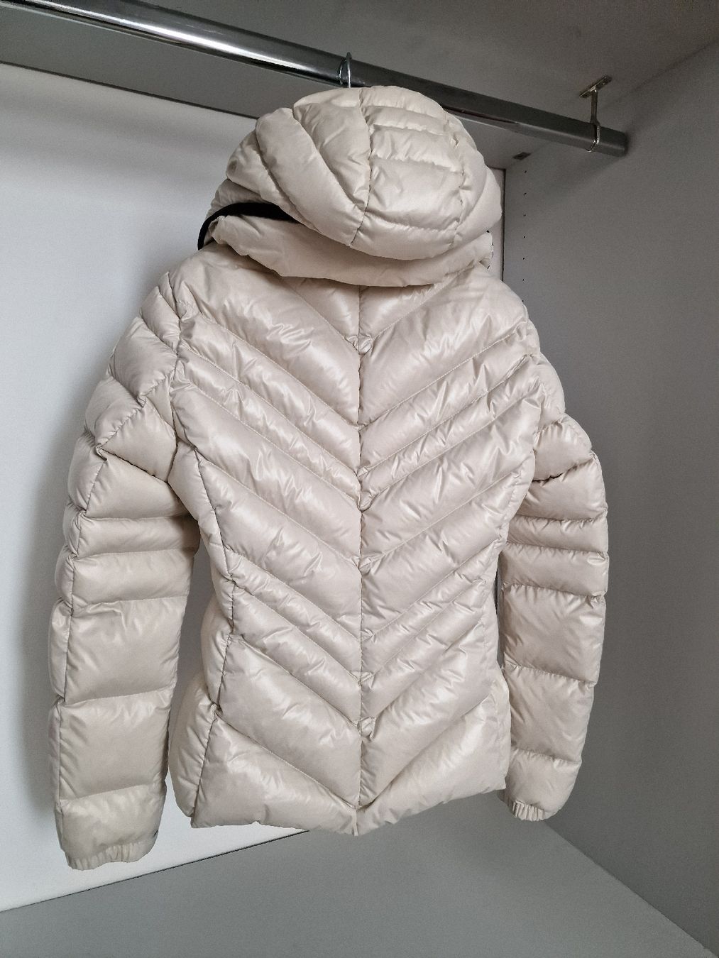 Moncler Giacche: Doudoune Moncler "Crussol" – Usato da Yverdon-les-Bains venduto da Ed9lude 4