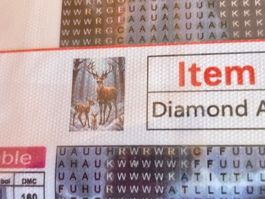 DIAMOND PAINTING MIT REH FAMILIE