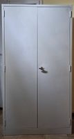 Metallschrank mit Schloss und 2 Schlüssel !