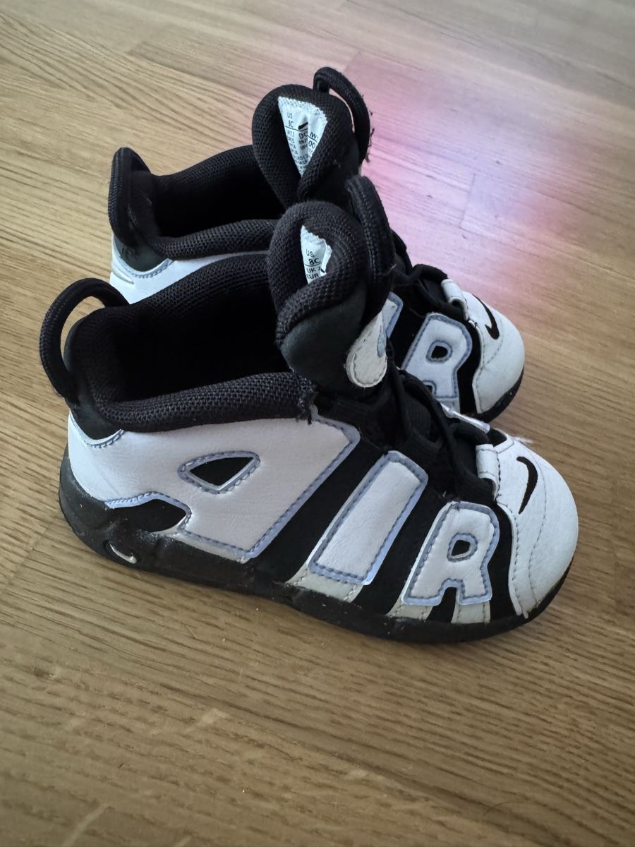 Nike Scarpe per ragazzi: Baskets Nike Air taille 25,  – Usato da La Chaux-de-Fonds venduto da kel_9khc