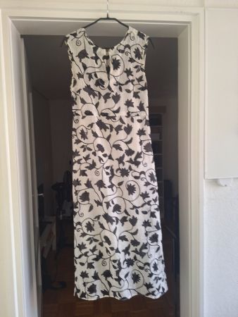 schw/w Maliparmi Sommerkleid in Ramié m/Unterrock, S