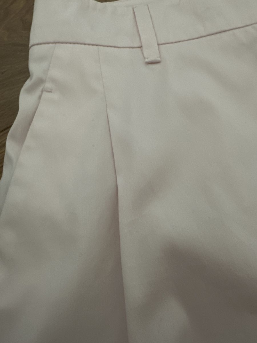 Prada Pantaloni: Prada Milano Shorts – Nuovo (secondo la descrizione) da Liestal venduto da ell_6xc7 5
