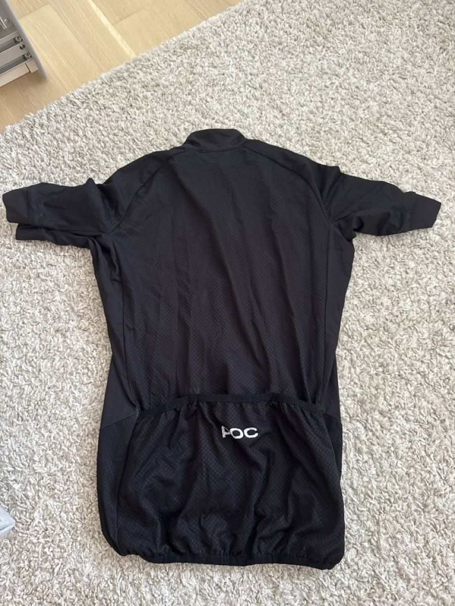 Poc Maillots de corps & Pantalons: POC Radtrikot kurzarm schwarz – D'occasion à Ibach par jzueger 1