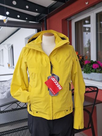 statt 700.- neue Peak Performance Skijacke