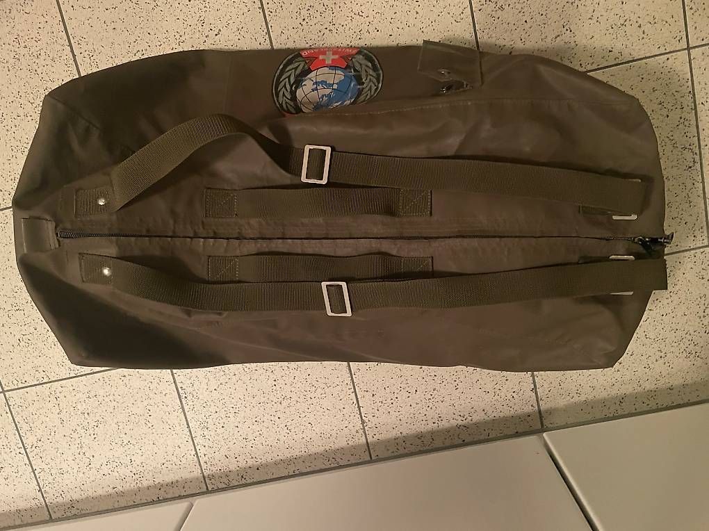 Armée suisse Sacs: Armee Ausland Einsatztasche gross – D'occasion à Wila par Lokelo 1