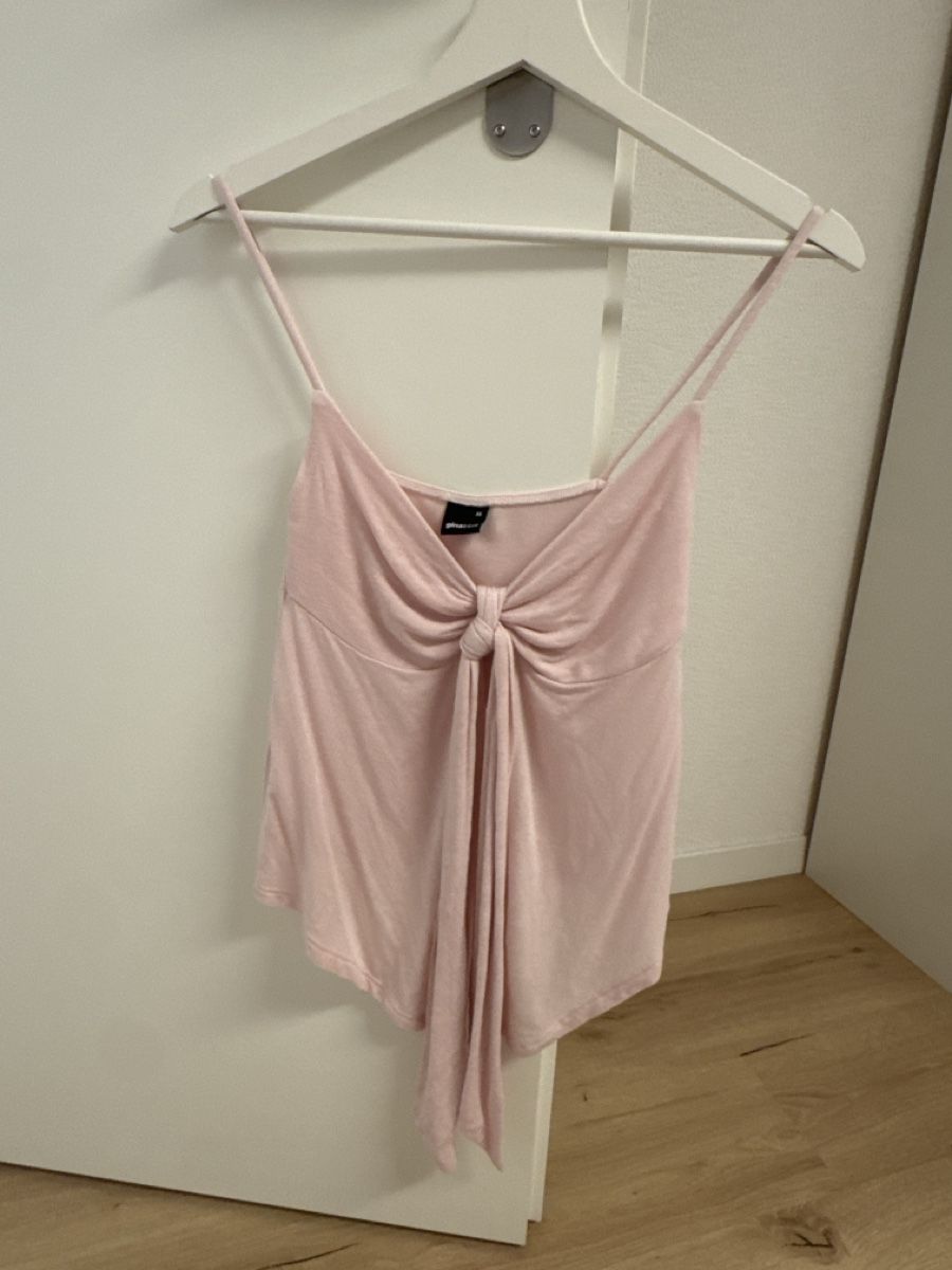 Top: Verkaufe bis 1.8 danach Flohmarkt! – Nuovo (secondo la descrizione) da Menziken venduto da Ranma