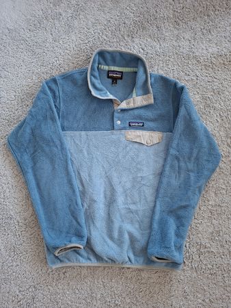 Pull Patagonia Synchilla bleu clair taille M très bon état 