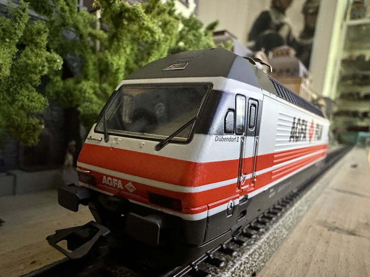 Märklin Trains électriques: Märklin 83463 SBB Re 460 Agfa digital – D'occasion à Lupsingen par New-Haven