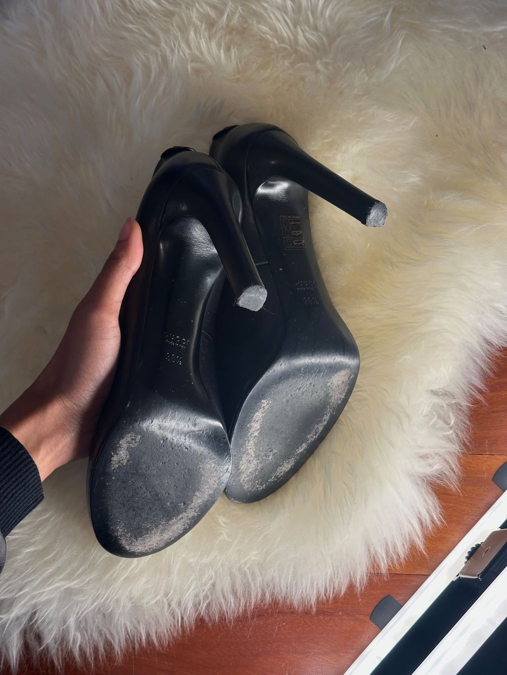 Gucci Damenschuhe: Gucci Black Leather Heels – Gebraucht aus Biel/Bienne von sec_2llb 4