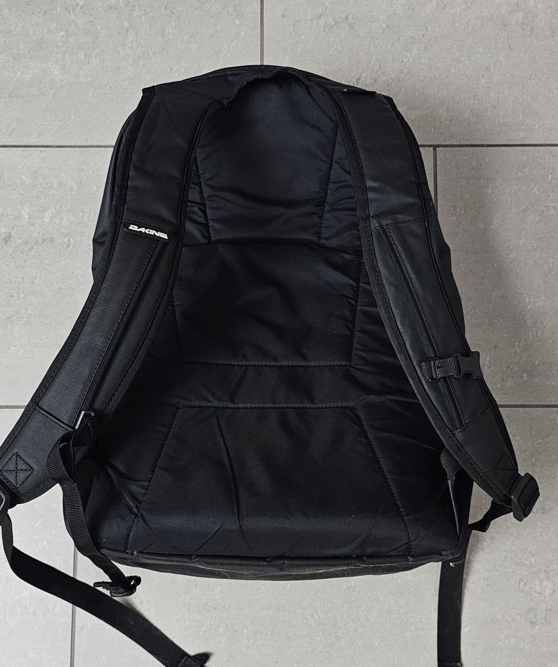 Dakine Zaini: Zaino Dakine nero – Usato da Gordola venduto da Alfacigno 1