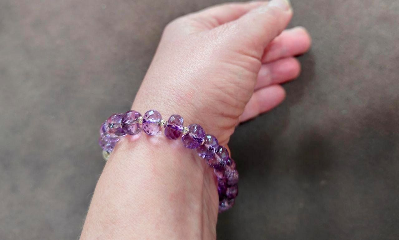 Bracciali & Braccialetti: ST. SILBER 925 ECHT AMETHYSTST. ARMBAND MP 22,8 G. ELAST. – Nuovo (secondo la descrizione) da Weiningen ZH venduto da actera 9