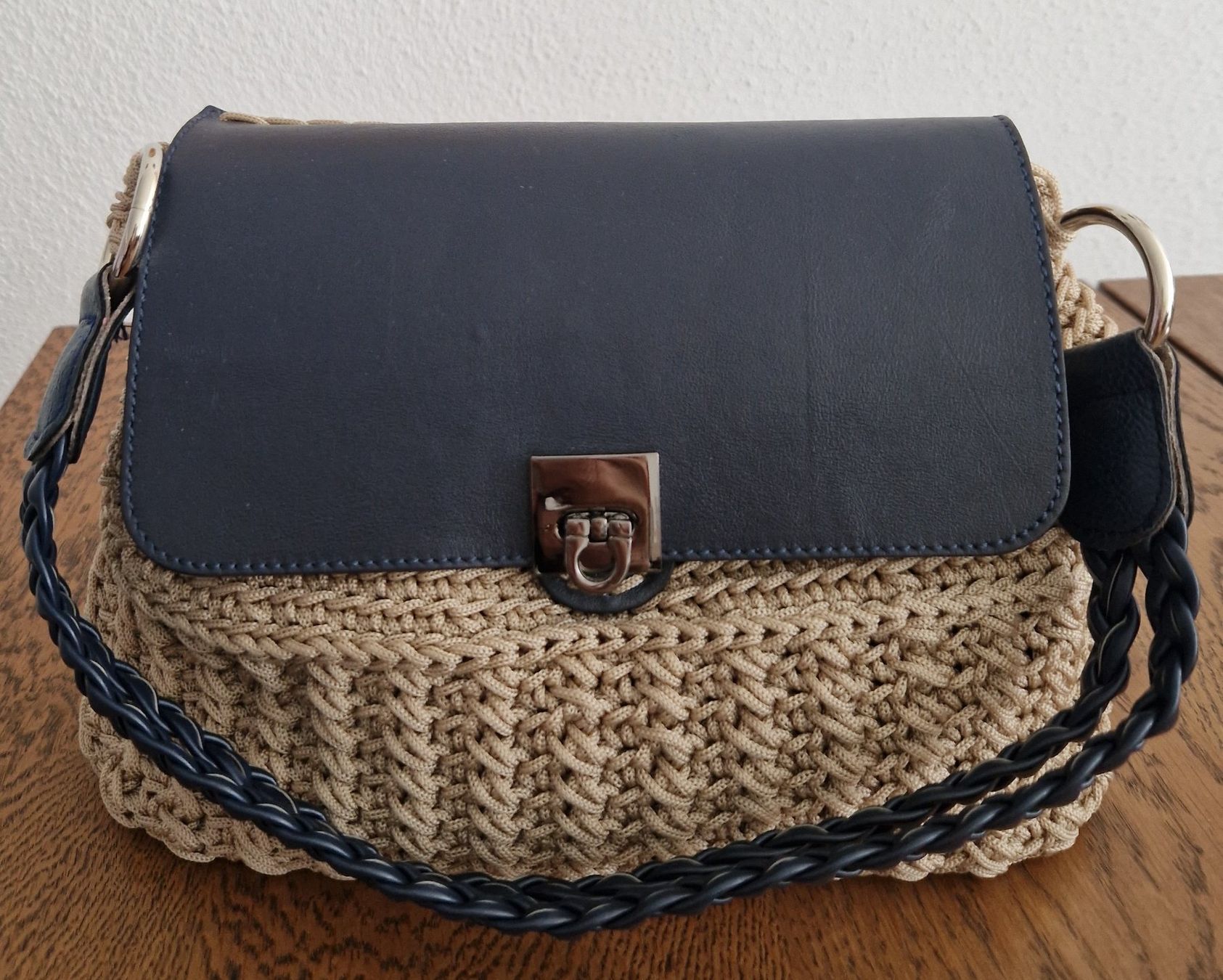 Borse da donna: SAC EN CROCHET HANDMADE – Nuovo e nell'imballaggio originale da Camorino venduto da JPHANDMADE1