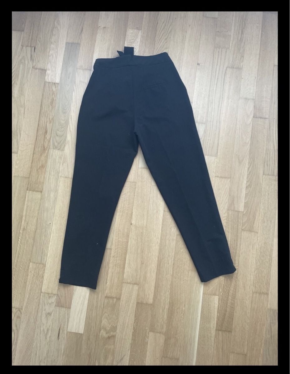 Pantaloni: Stoffhose schwarz in Grösse 36  – Usato da St. Gallen venduto da chr_275x 1