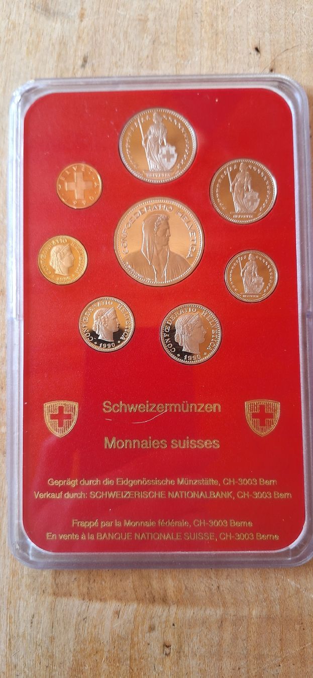 Tutti le monete: Monnaies Suisses en coffret 1990 – Nuovo e nell'imballaggio originale da Le Sentier venduto da Loorenz 1