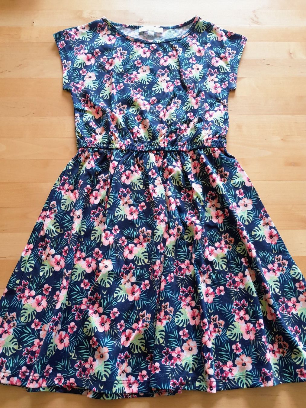 Vestiti & Gonne: Robe fille 122 neuve – Nuovo (secondo la descrizione) da Charmey (Gruyère) venduto da Laulau.sansan 1
