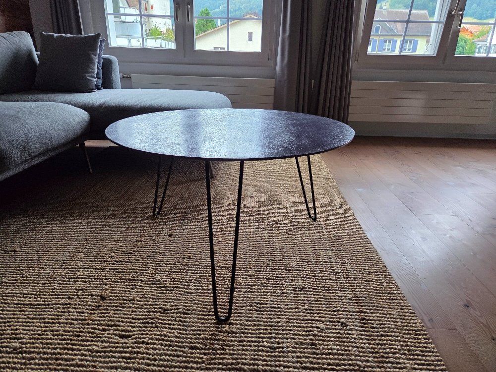 Tables: Salontisch zu verkaufen – D'occasion à Appenzell par Entchen3 2