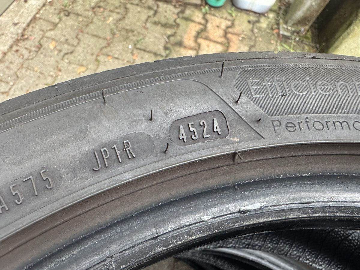 Pneus & Kompletträder: Reifen 215/45 16 – Gebraucht aus Mattstetten von Janick12 2