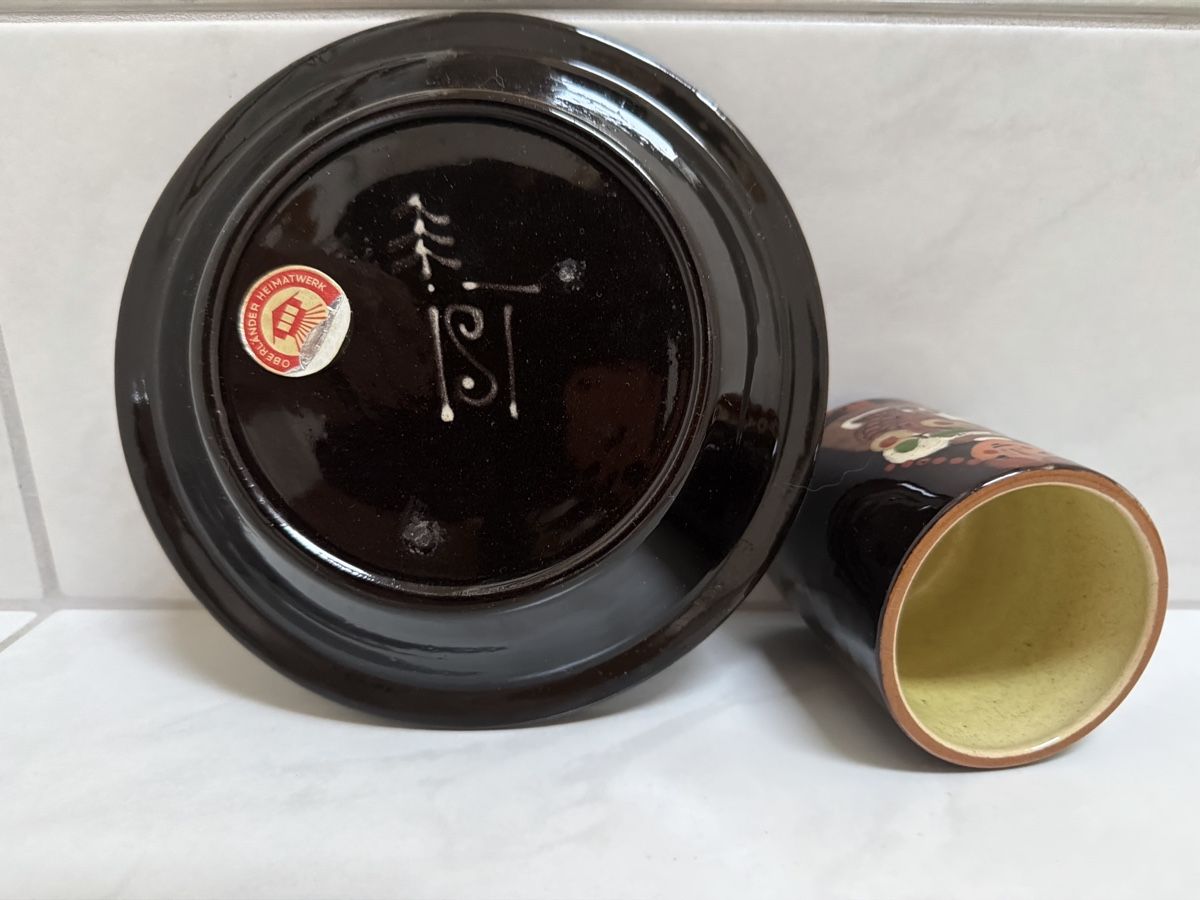 Set di piatti: Keramik von Jakob Stucki, Teller und Becher. – Usato da Biberist venduto da Momo33 5