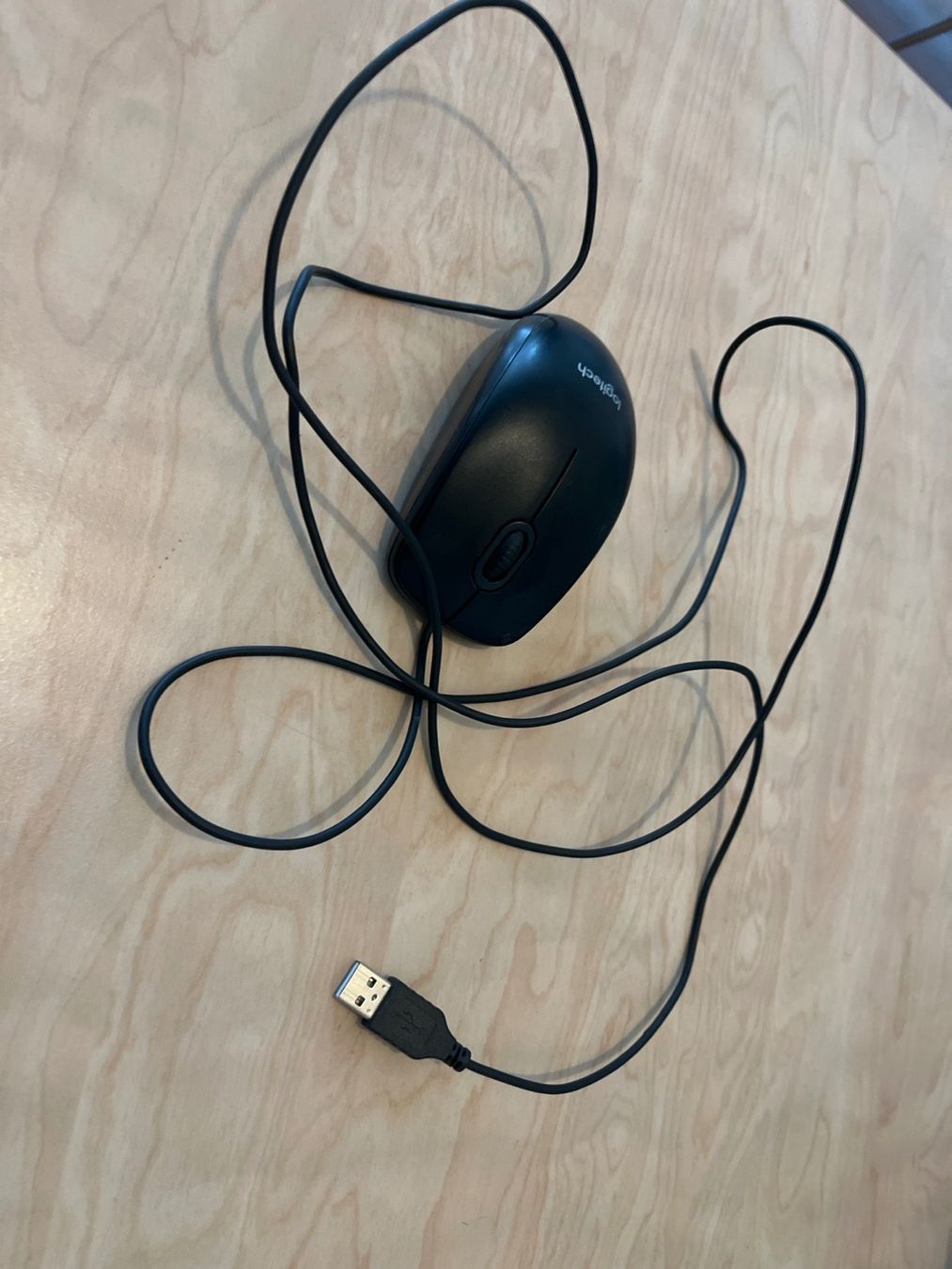 Logitech Mouse: Logitech USB-Maus kabelgebunden schwarz – Usato da Baden venduto da Outblow