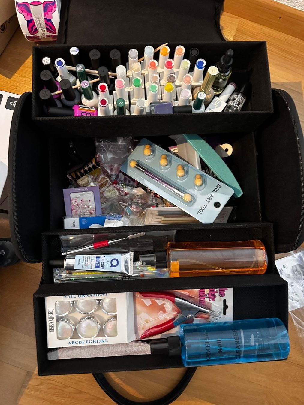 Maniküre: Maniküre-Set / kit de manucure – Gebraucht aus Lyss von Lizu75