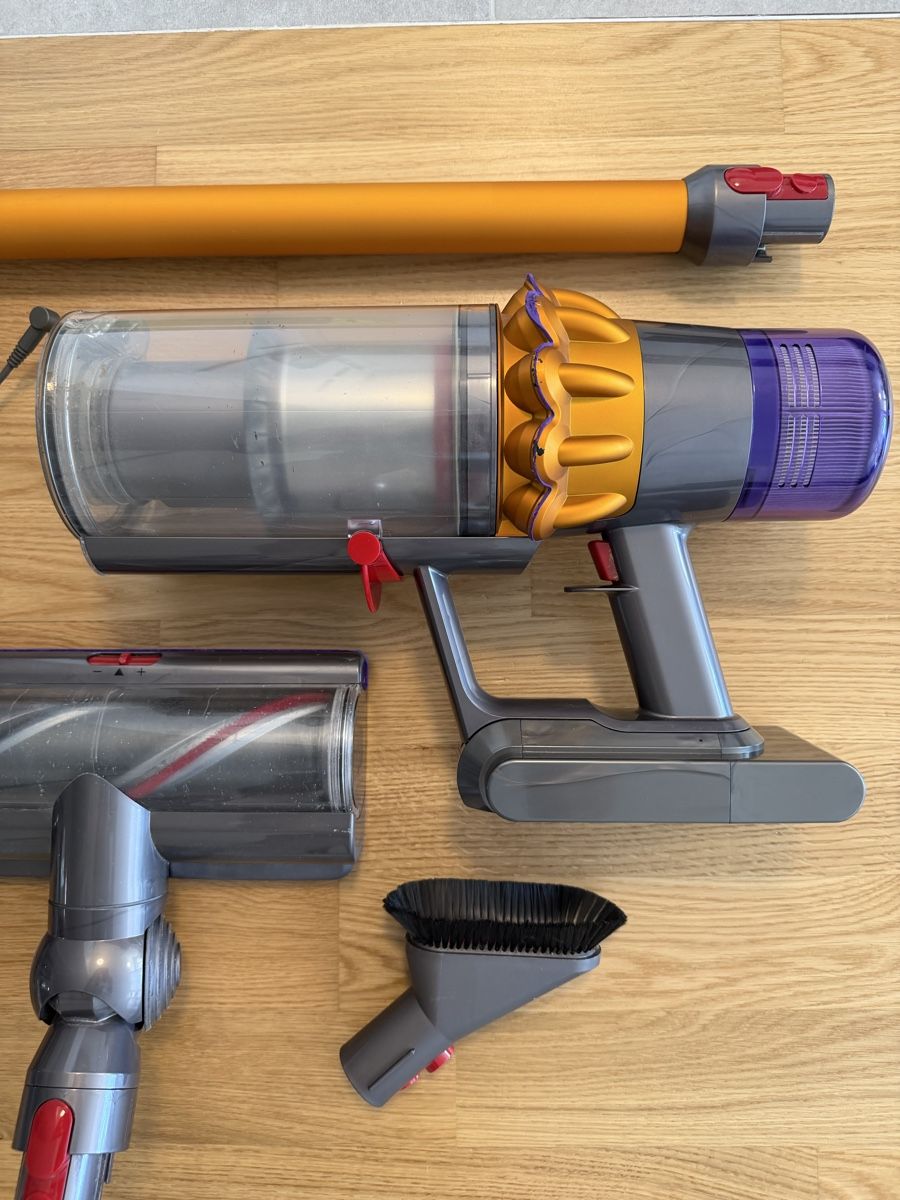 Dyson Aspirapolveri & Accessori: Dyson V15 detect – Usato da Meyrin venduto da SA_3006 1