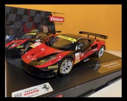 Carrera Evolution Ferrari 458 GT2 rot schwarz 1:32
