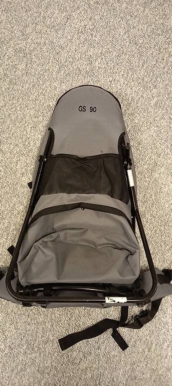 Marsupi portabebè: Baby Rückentrage mit Ständer – Usato da Windlach venduto da Gluteus 1