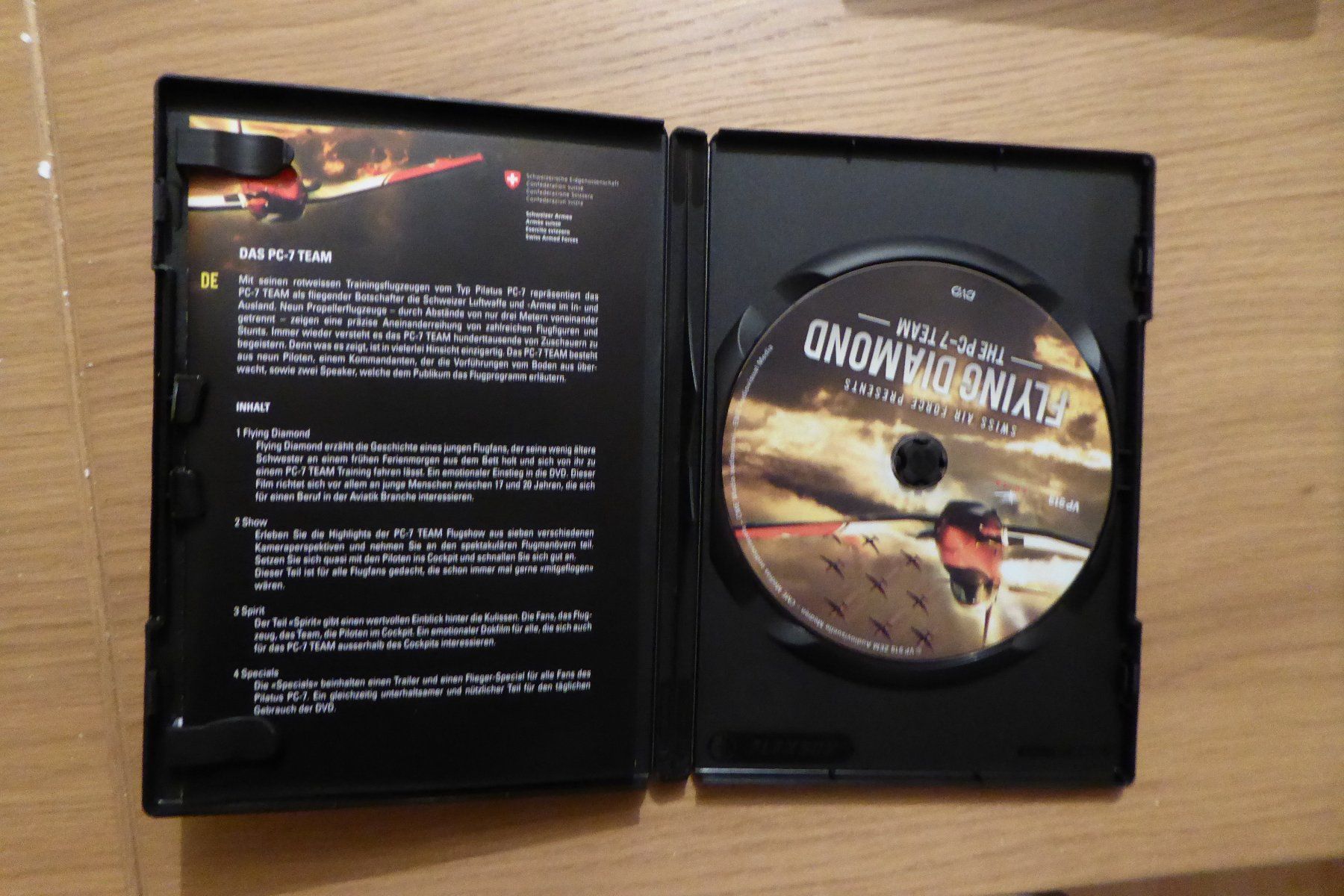 Tutti i DVDs: DVD Flying Diamond PC 7 Team Swiss Airforce – Usato da Allschwil venduto da Summelsarium 3