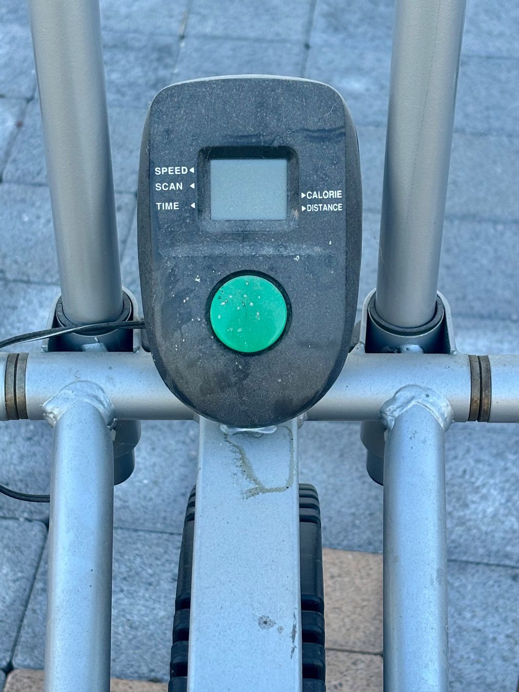 Vélos d'appartement: Crosstrainer Novum – D'occasion à Sugiez par Top_Second 2