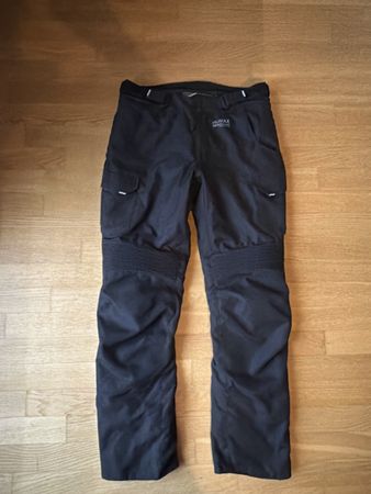 Motorradhose Büse Grösse M/50 schwarz guter Zustand