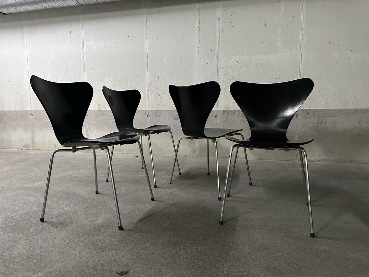 Fritz Hansen Stühle: 4xFritz Hansen Stühle – Gebraucht aus Niederurnen von KEVIN078