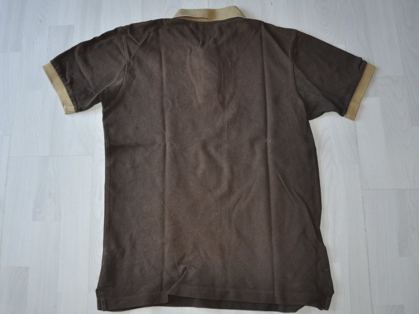 Magliette Polo: Polohemd braun Kragen beige, Springfield – Usato da Oberrüti venduto da ELALL 2
