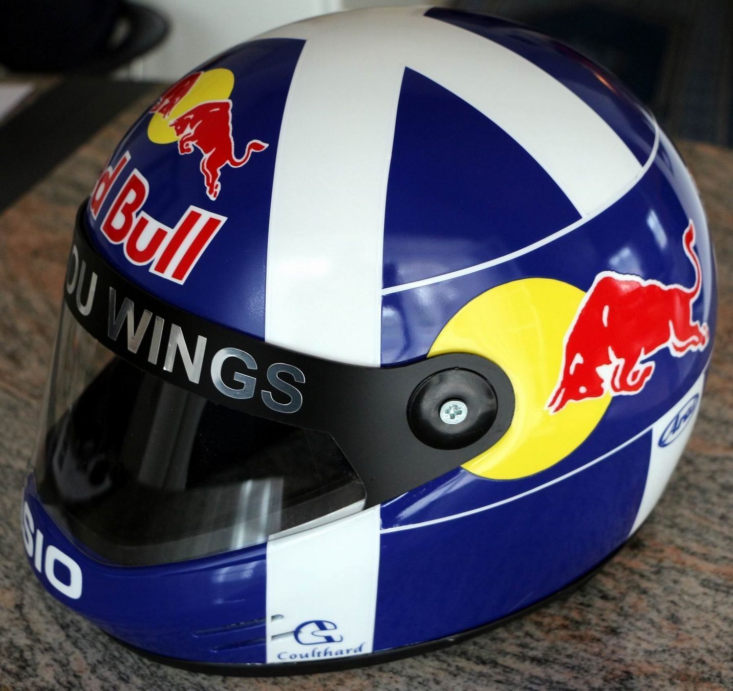 Caschi & visiere: David Coulthard Red Bull Helm – Nuovo (secondo la descrizione) da Mörschwil venduto da Ferrari-V8