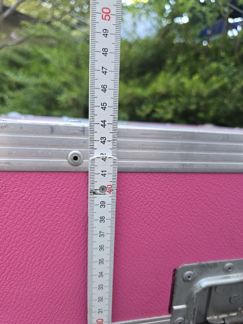 Transportkisten: Pinke Flightcase, stabile Transportbox, 51x44x57cm – Gebraucht aus Uster von DuVaekkedeMig 5