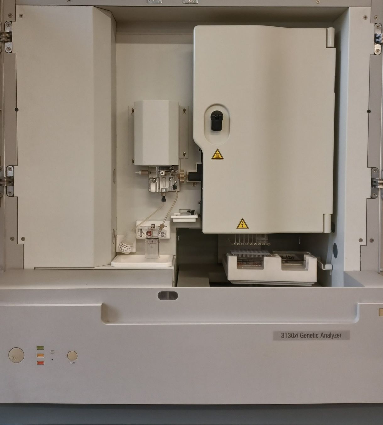 Laborzubehör: Hitachi 3100 xl Genetic Analyzer – Defekt aus Niederdorf von LeptonAG_Labor 4