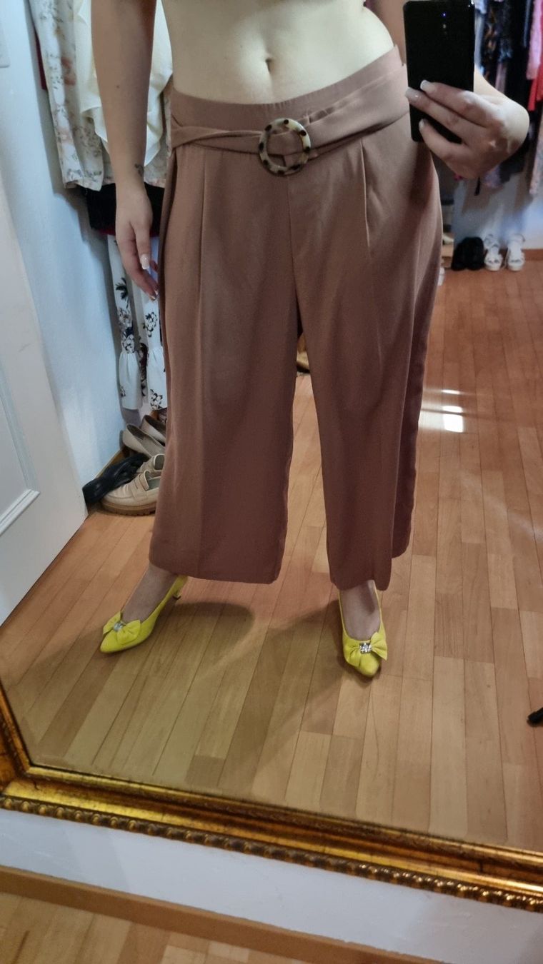 Pantaloni: Elegante Stoffhose mit Gürtel Gr. 44 – Usato da Wald ZH venduto da CapLux 4