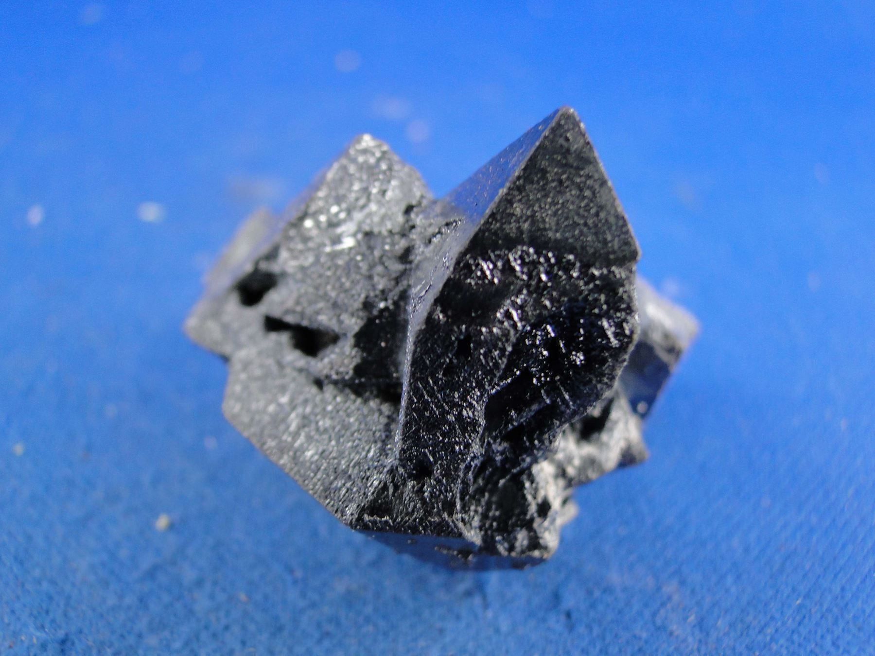 Minerali & Pietre curative: Haematit psm Magnetit – Usato da Schinznach Bad venduto da Demerald 4