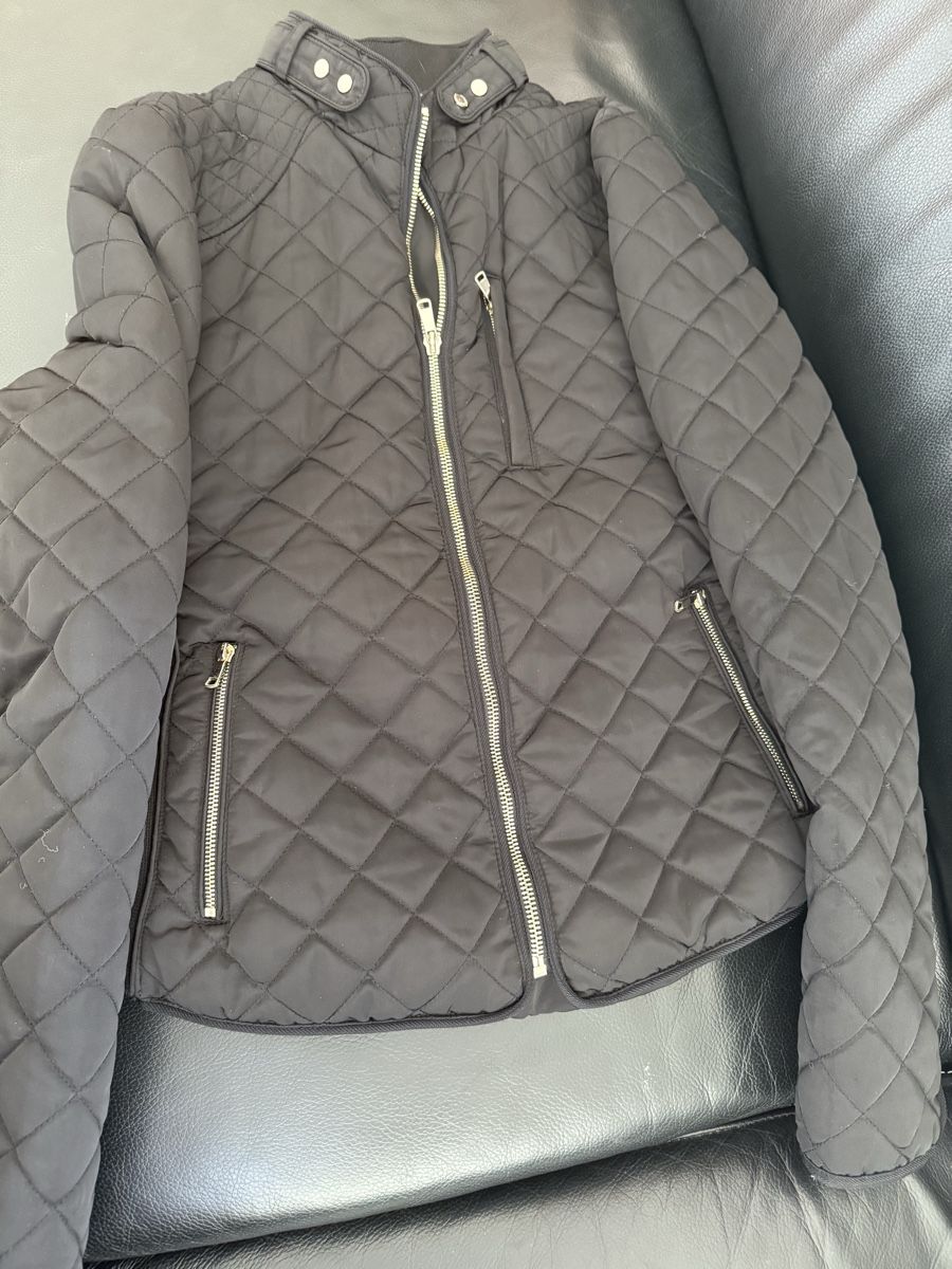 Zara Giacche: Zara leichte Jacke Schwarz Grösse M – Usato da Winterthur venduto da yar_dpp8 1